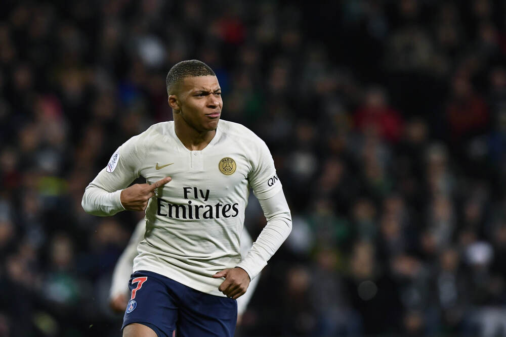 板块异动 | 涨价趋势持续 六氟磷酸锂板块盘中拉升